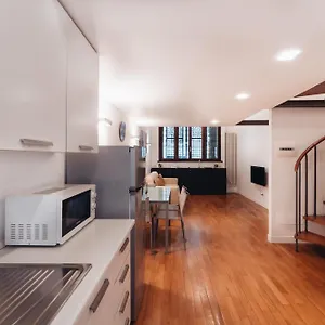 Apartment Charming De Togni, Milan