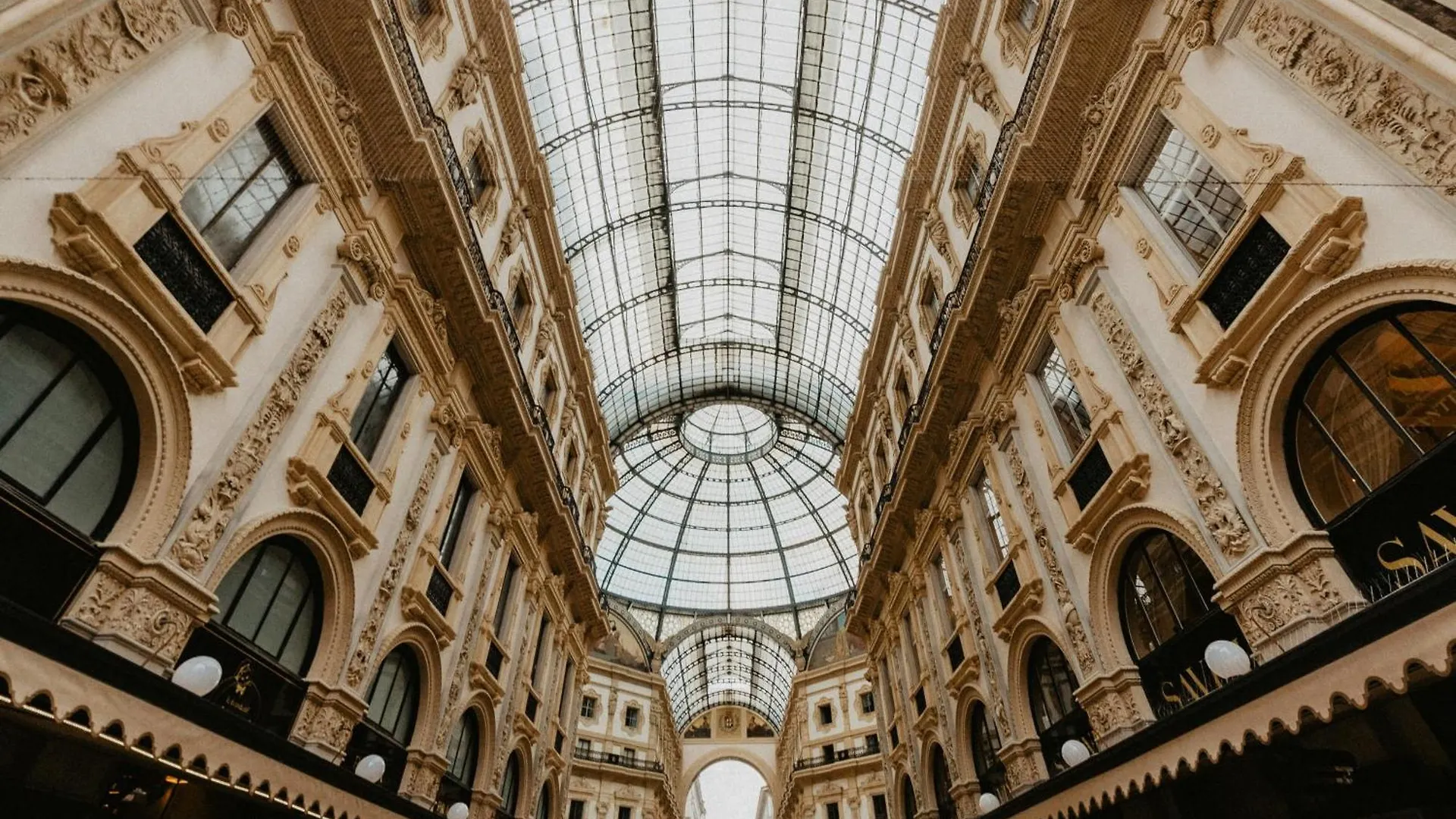 ***  Viva ホテル ミラノ イタリア